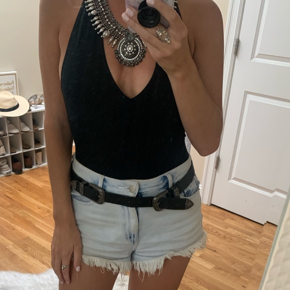 black and silver belt - Picture 2 of 6